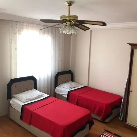 Denize 200 Metre, 3+1 Bahceli * Gümüldür