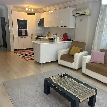 Vila Denize 200 Metre, 3+1 Bahceli *